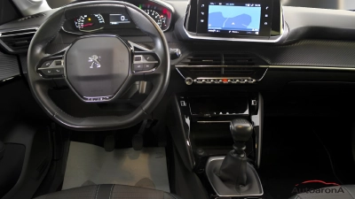Peugeot 208 - AU-U77419 