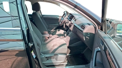 Volkswagen Tiguan - SE-U79120 