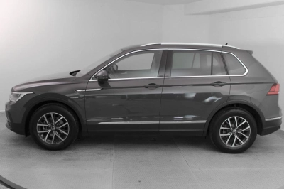 Volkswagen Tiguan - AU-U73311 