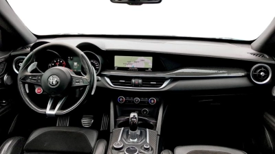 Alfa romeo Stelvio - SE-U79401 