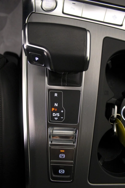 Audi A6 Avant - AU-U77420 