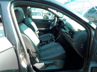 Volkswagen T-Roc - SE-U76624 