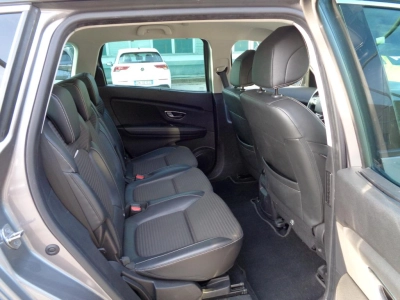 Renault Grand - SE-U76025 