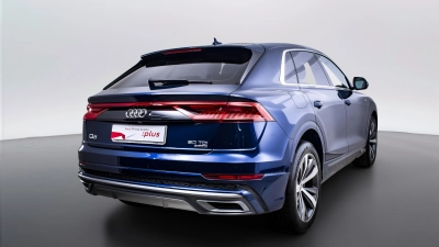 Audi Q8 - AU-U70886 