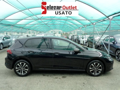 Volkswagen Golf - SE-U76827 