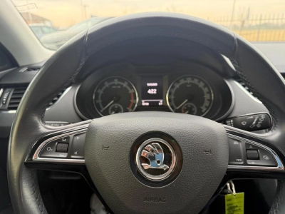 Skoda Octavia - AU-U70999 