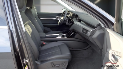 Audi e-tron - AU-U78649 