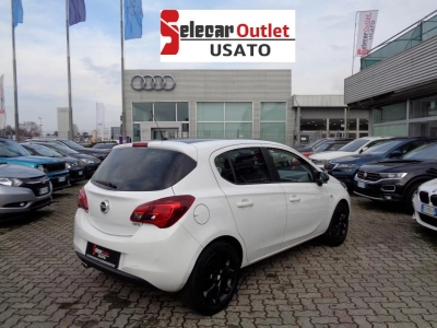 Opel Corsa - SE-U74585 
