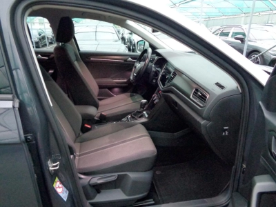 Volkswagen T-Roc - SE-U77700 