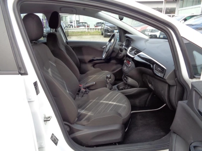 Opel Corsa - SE-U74585 