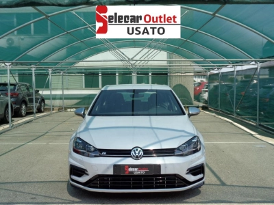Volkswagen Golf - SE-U76815 