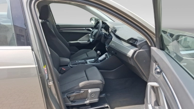 Audi Q3 - AU-U77187 