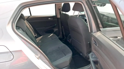 Volkswagen Golf - SE-U79272 