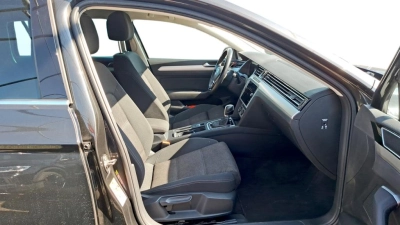 Volkswagen Passat - SE-U78116 