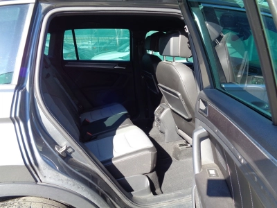 Volkswagen Tiguan - SE-U74062 