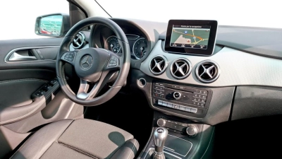 Mercedes-Benz Classe - SE-U78779 