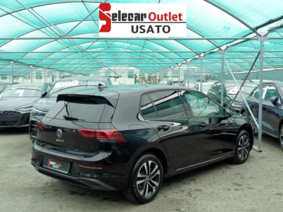 Volkswagen Golf - SE-U76827 