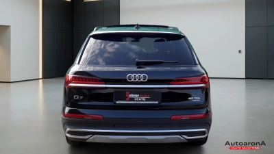 Audi Q7 - AU-U75112 
