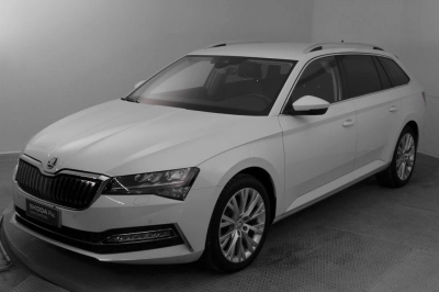 Skoda Superb - AU-U74777 