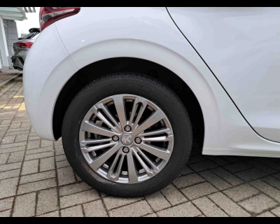 Peugeot 208 - SE-U75929 