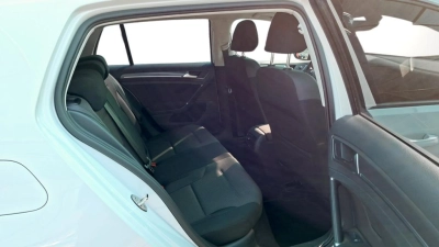 Volkswagen Golf - SE-U78916 