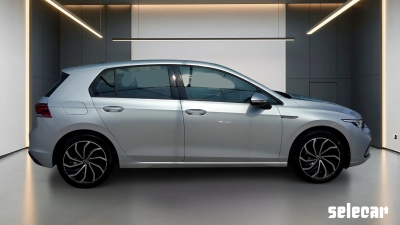 Volkswagen Golf - SE-U76467 