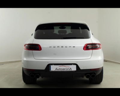 Porsche Macan - AU-U73396 