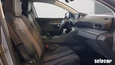 Peugeot 3008 - SE-U79774 