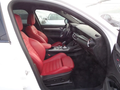 Alfa romeo Stelvio - SE-U76655 