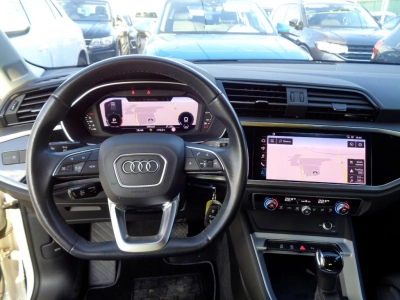 Audi Q3 - SE-U71233 