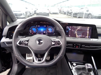 Volkswagen Golf - SE-U76657 