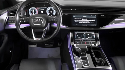 Audi Q8 - AU-U74705 
