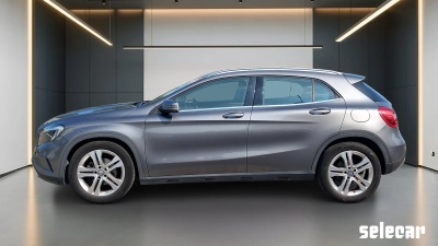 Mercedes-Benz GLA-X156 - SE-U79595 