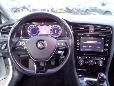 Volkswagen Golf - SE-U77577 