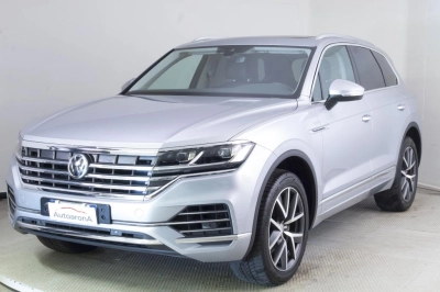 Volkswagen Touareg - AU-U73301 