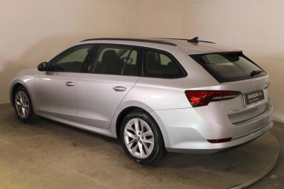 Skoda Octavia - AU-U77332 