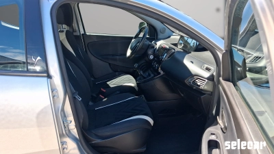 Lancia Ypsilon - SE-U75250 