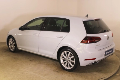 Volkswagen Golf - AU-U77308 