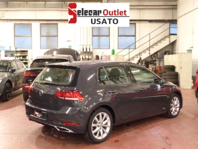 Volkswagen Golf - SE-U77927 