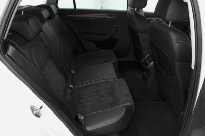 Skoda Superb - AU-U74777 