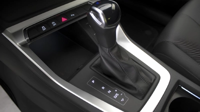 Audi Q3 - AU-U77432 