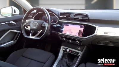 Audi Q3 - SE-U71233 