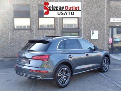 Audi Q5 - SE-U75825 