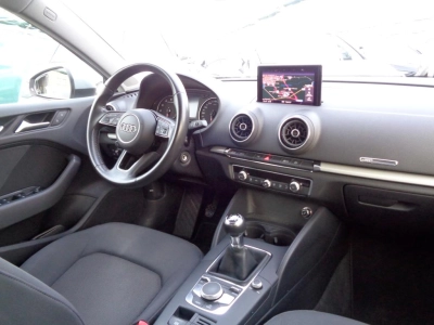 Audi A3 Sportback - SE-U74304 