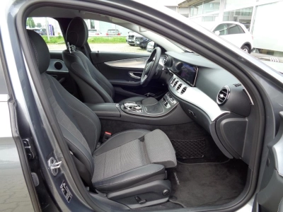 Mercedes-Benz Classe - SE-U74093 